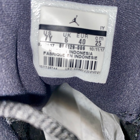 2018 Jordan Retro 13 Olive (GS) Size 7Y - Picture 7 of 7